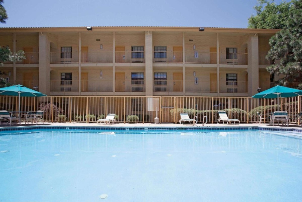 La Quinta Inn & Suites by Wyndham Denver  Golden Image 33