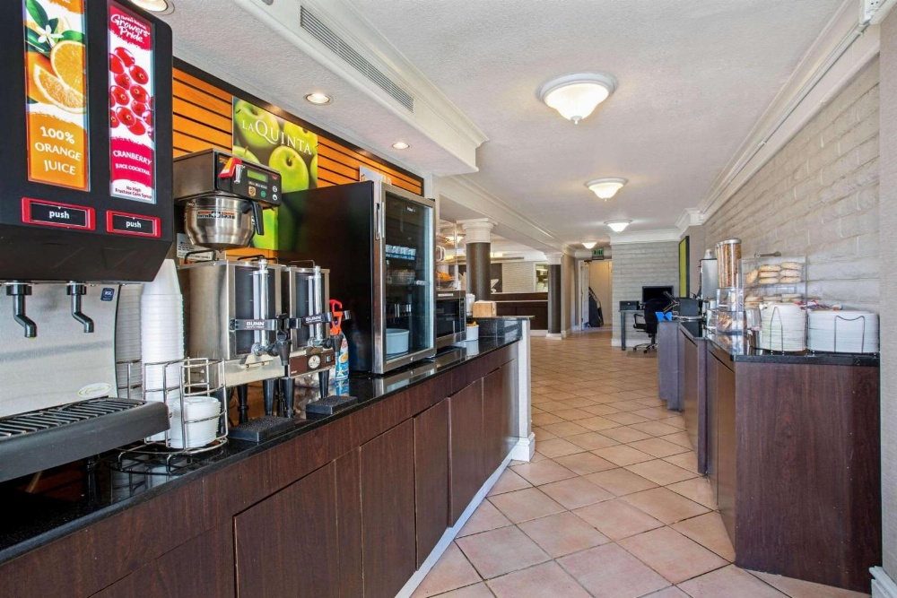 La Quinta Inn & Suites by Wyndham Denver  Golden